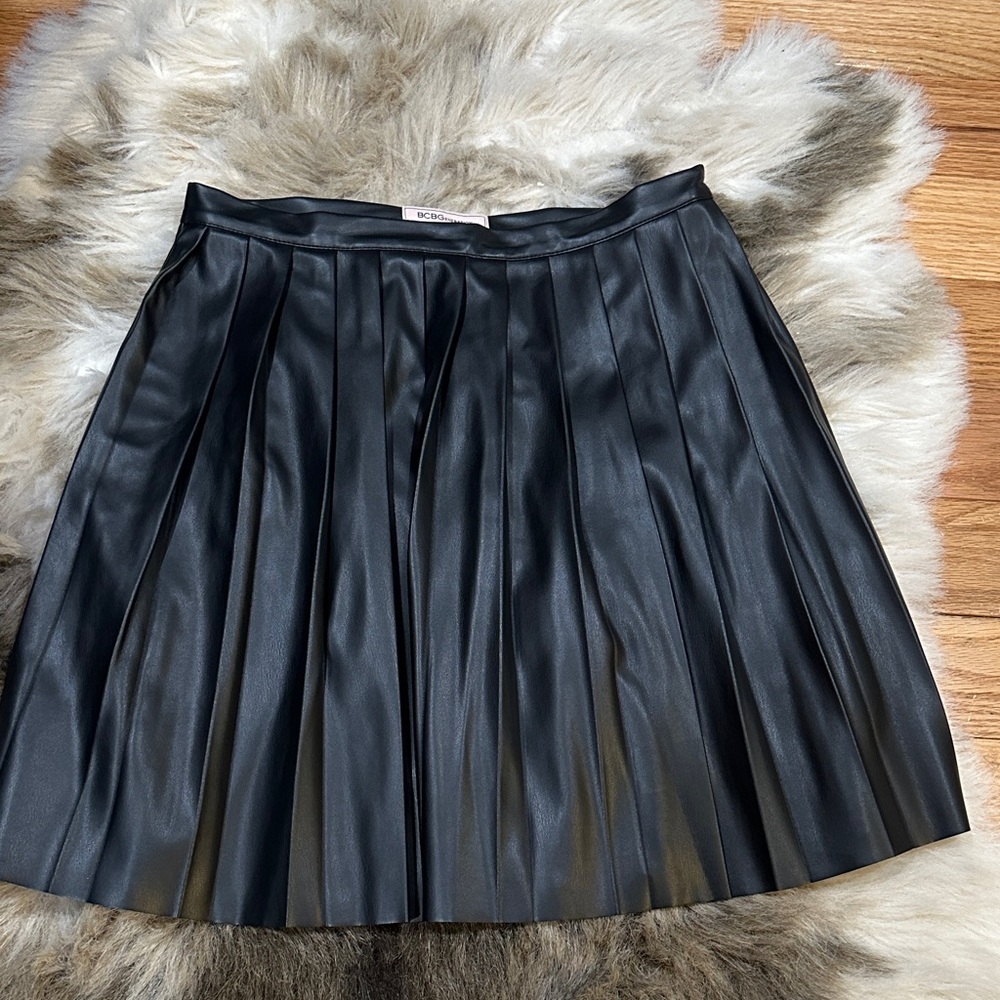 BCBGeneration Black A-Line Skirt